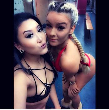 , 21  female escort, Palm Springs