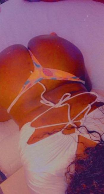 Jae, 27  female escort, Palm Springs