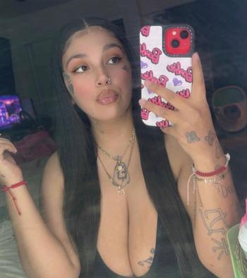 Nya, 23  female escort, Palm Springs