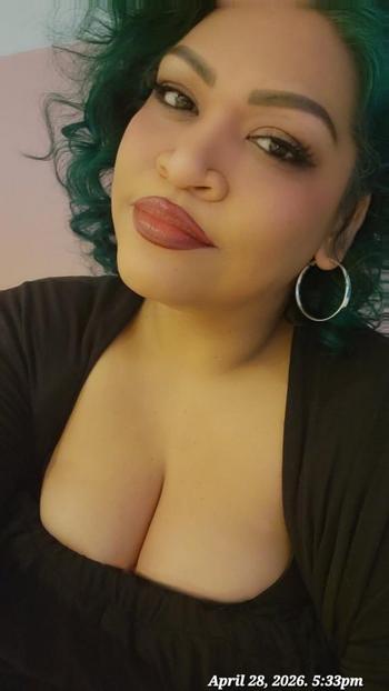 Vee, 42  female escort, Palm Springs