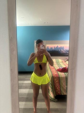 Sinnamon , 22  female escort, Palm Springs