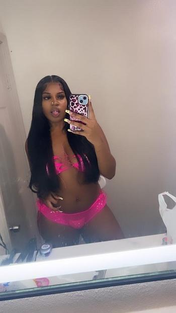 Chanel , 24  female escort, Palm Springs