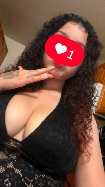 Cedes, 21  female escort, Palm Springs
