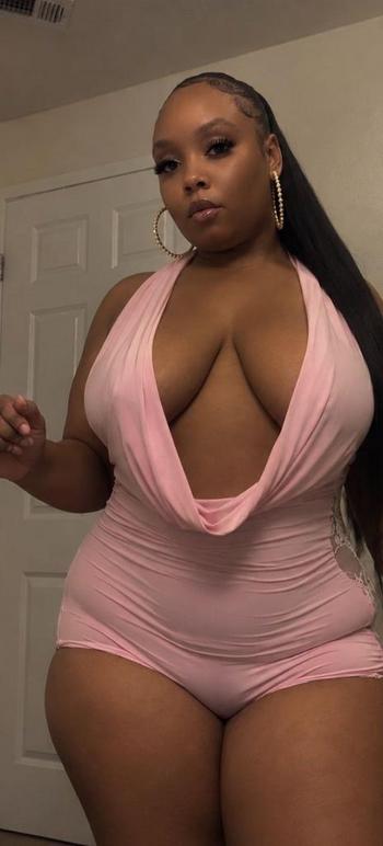 Bella, 27  female escort, Palm Springs