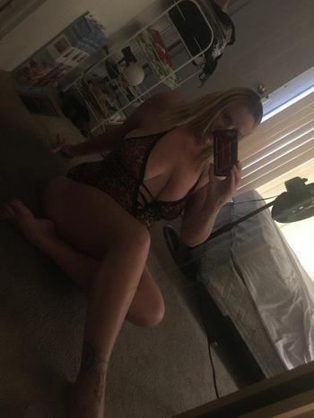7609699072, female escort, Palm Springs